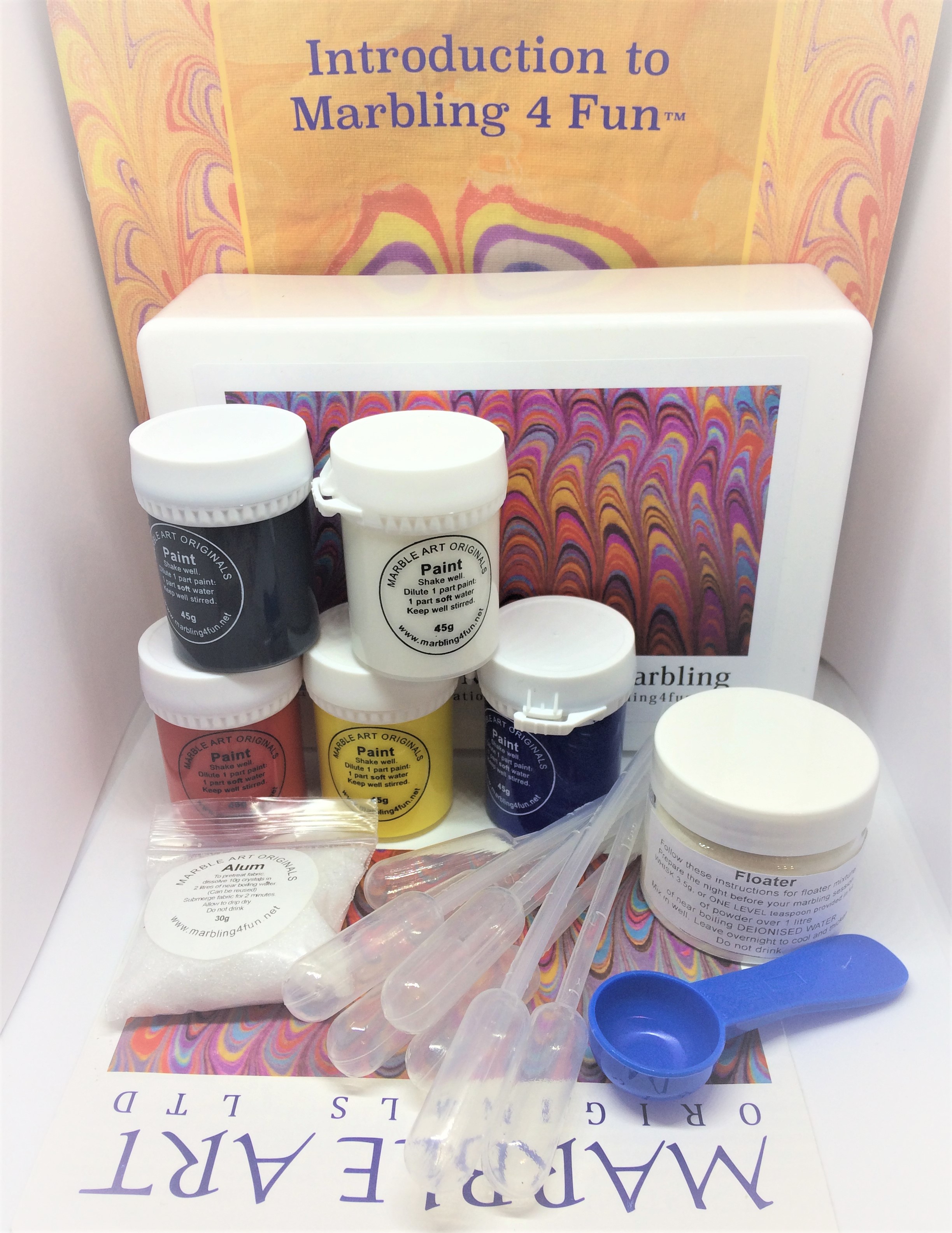 Marbling kit with step-by-step illustrated book